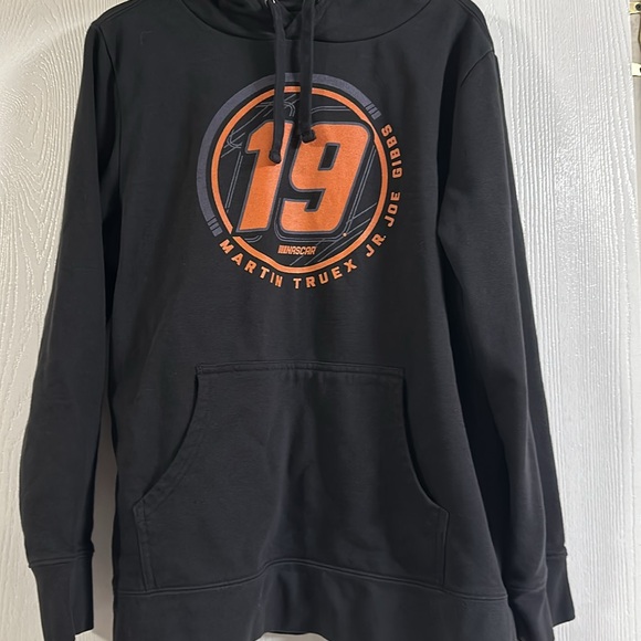 NASCAR Martin Truex Jr Sweatshirt Hoodie - Picture 3 of 5